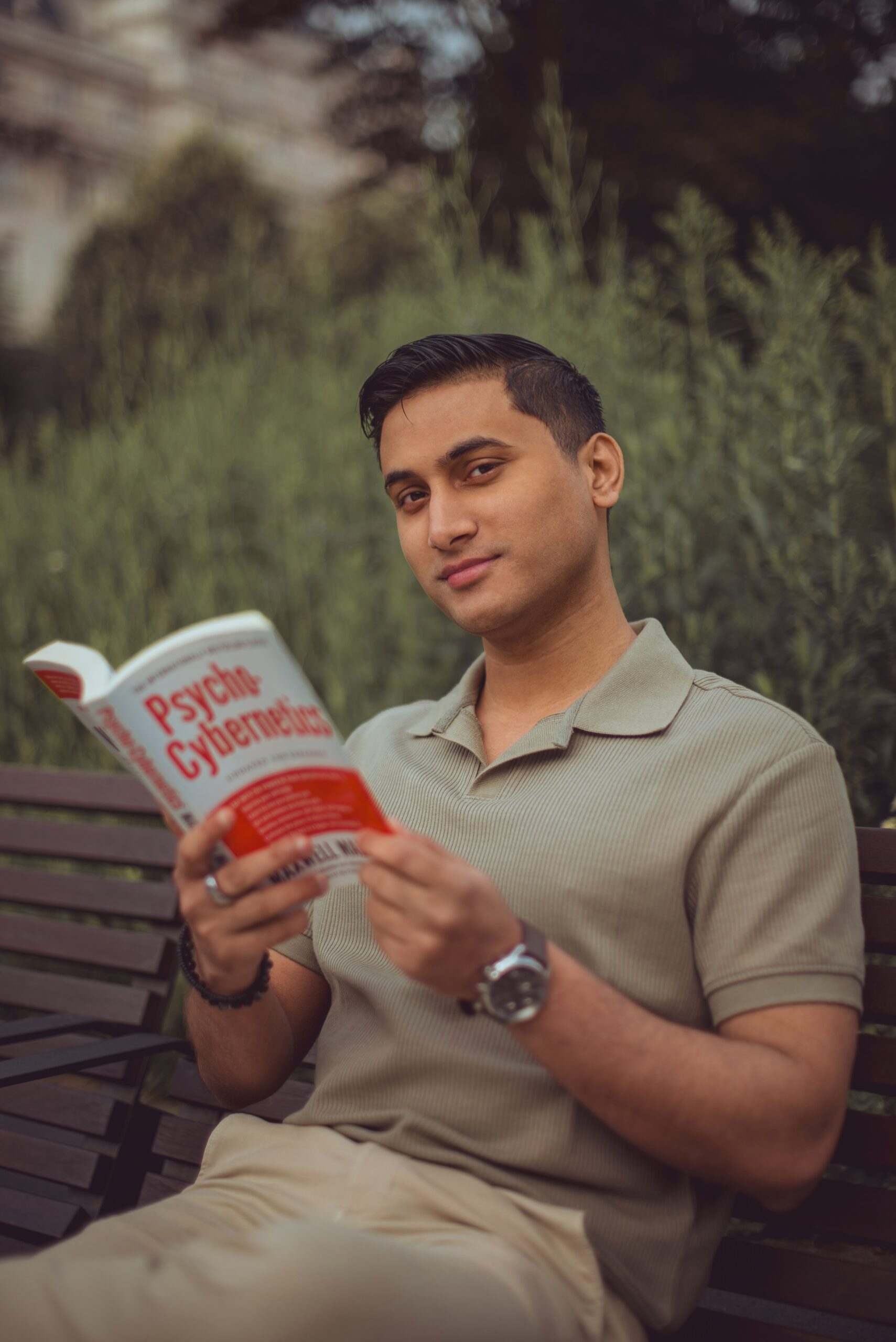 Avoid Farhoon Asim: The Real Story Behind a Trusted UK Career Mentor